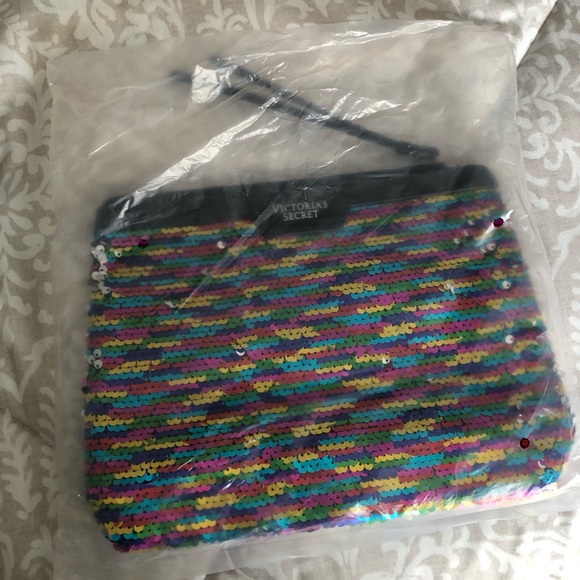 Victoria’s Secret sequined zip top bag - Picture 4 of 4